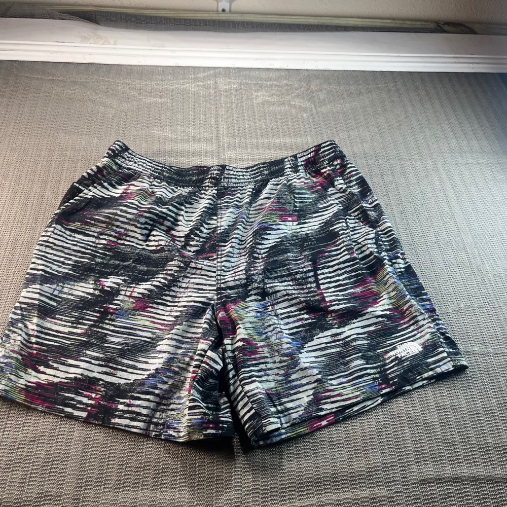The North Face Mens Large Abstract Glitch Print Athletic Shorts Black Multi L